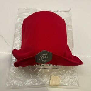 Trtl Neck Pillow | Travel Pillow | Red